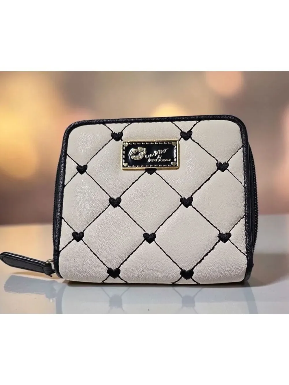 Luv Betsey Quilted Mini Wallet White/Black Hearts Zip Around – Read Flaws